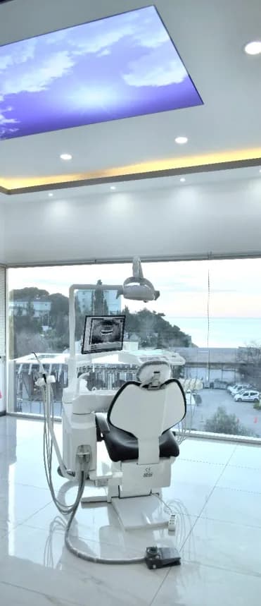 Dental Implants treatment at Dent KM clinic in Kusadasi, Turkey